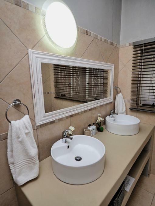 Poinsettia Family Cottage Hazyview Ngoại thất bức ảnh