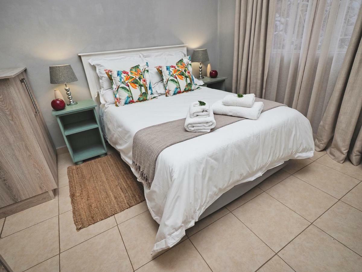 Poinsettia Family Cottage Hazyview Ngoại thất bức ảnh