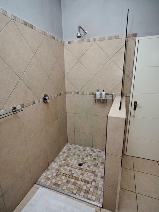 Poinsettia Family Cottage Hazyview Ngoại thất bức ảnh